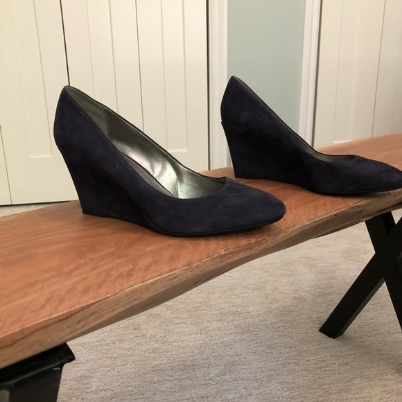 Bandolino Shoes - Bandolino Navy Wedge Shoes